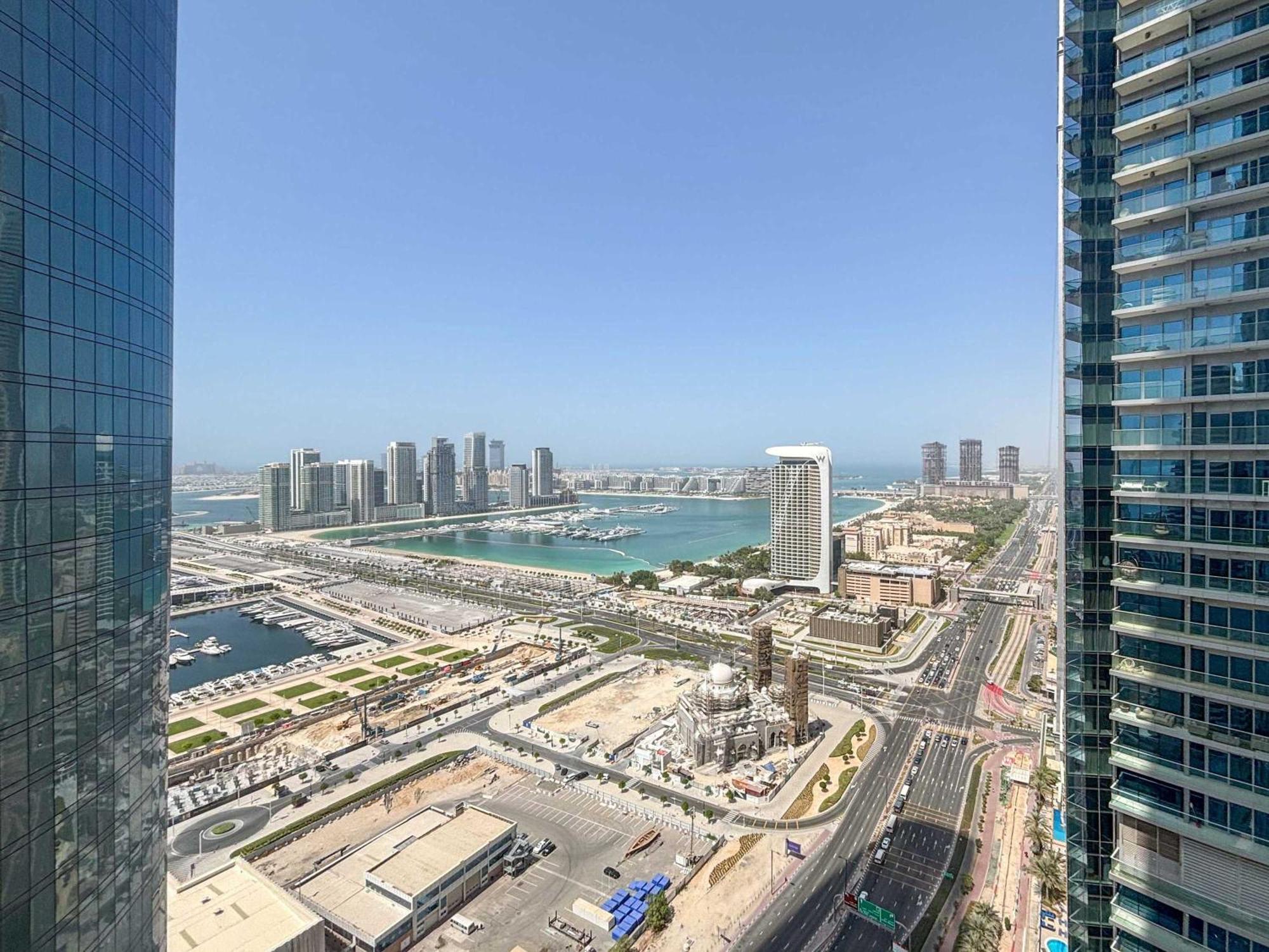 Apartment Frank Porter - Cayan Tower Dubai